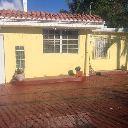 Gavidias Guest House San Lorenzo المظهر الخارجي الصورة