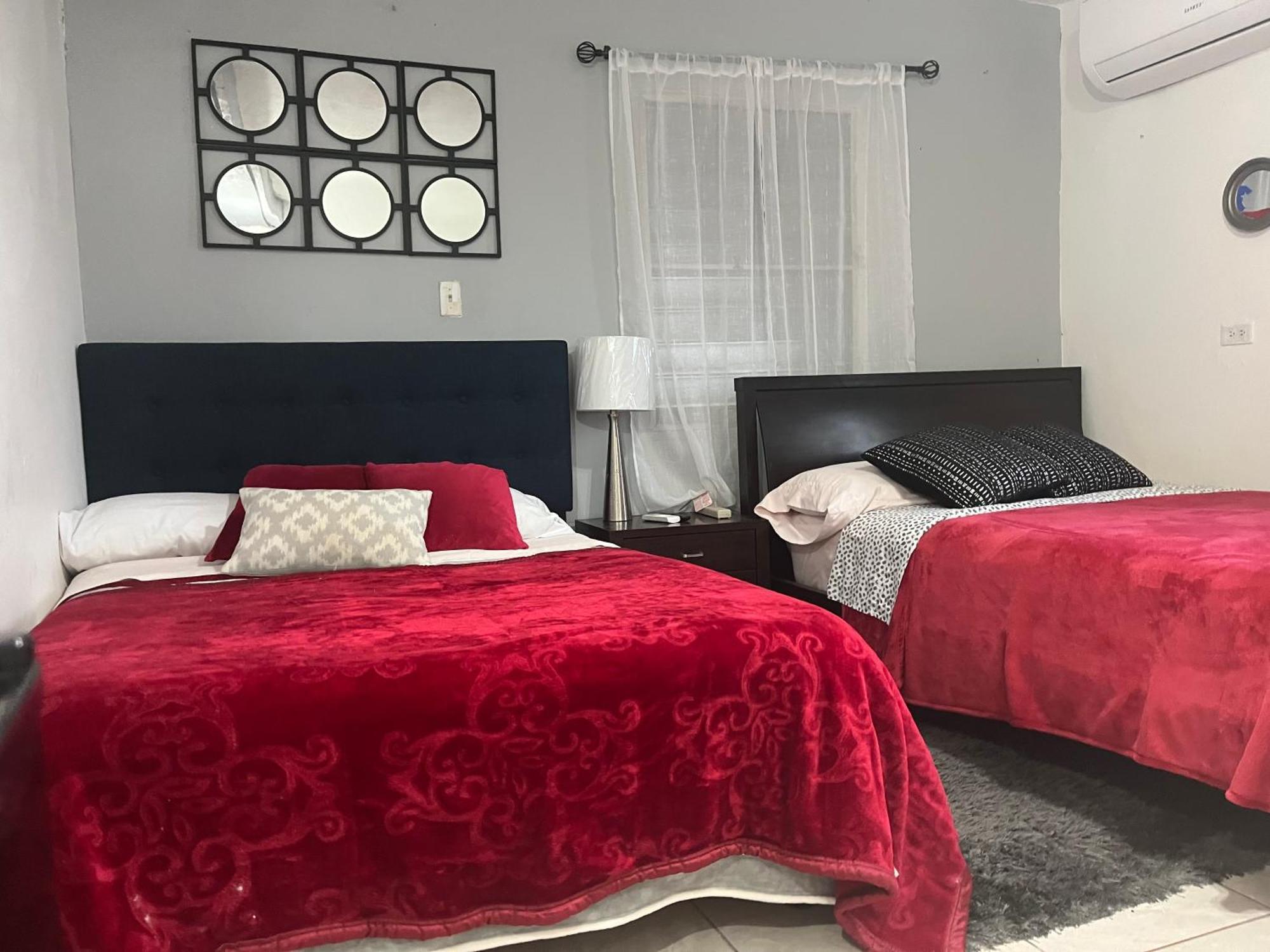 Gavidias Guest House San Lorenzo المظهر الخارجي الصورة